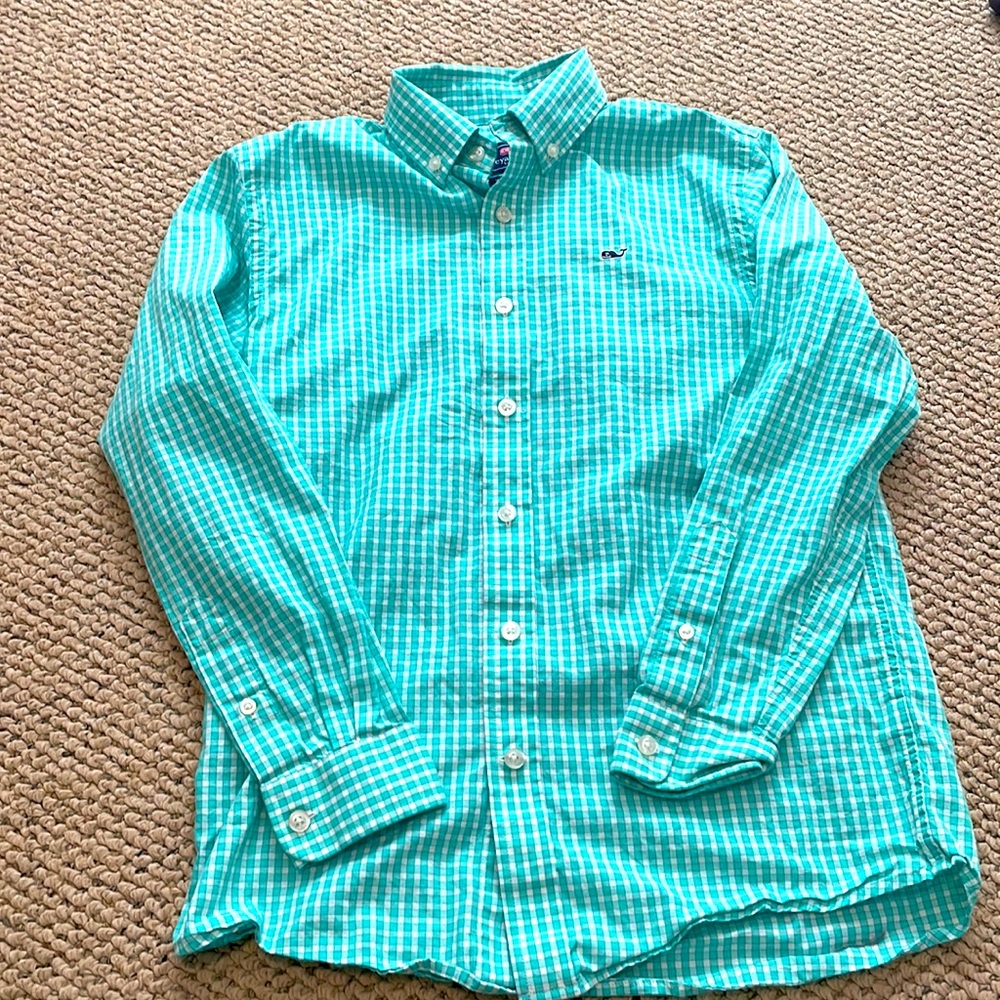 Vineyard Vines Button Down Medium